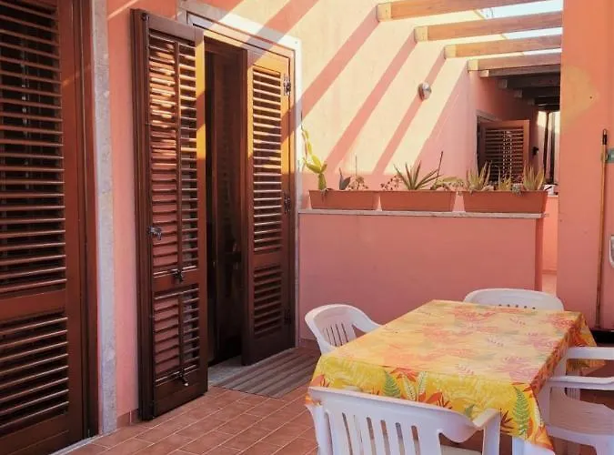 Apartment Le Di Ciccio - Casa Girasole Pantelleria